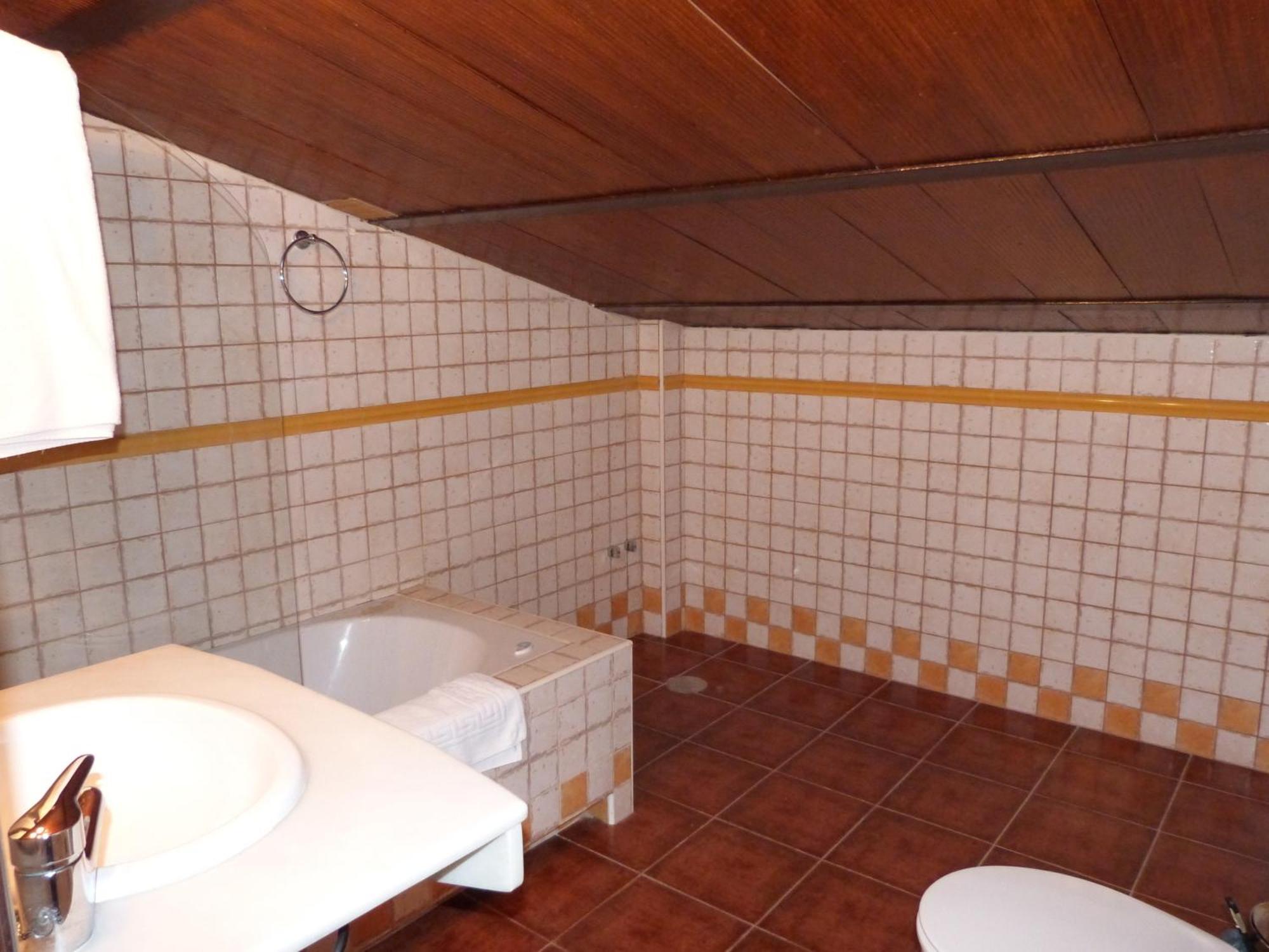 Hostal Restaurante Las Canteras Pedrera ภายนอก รูปภาพ